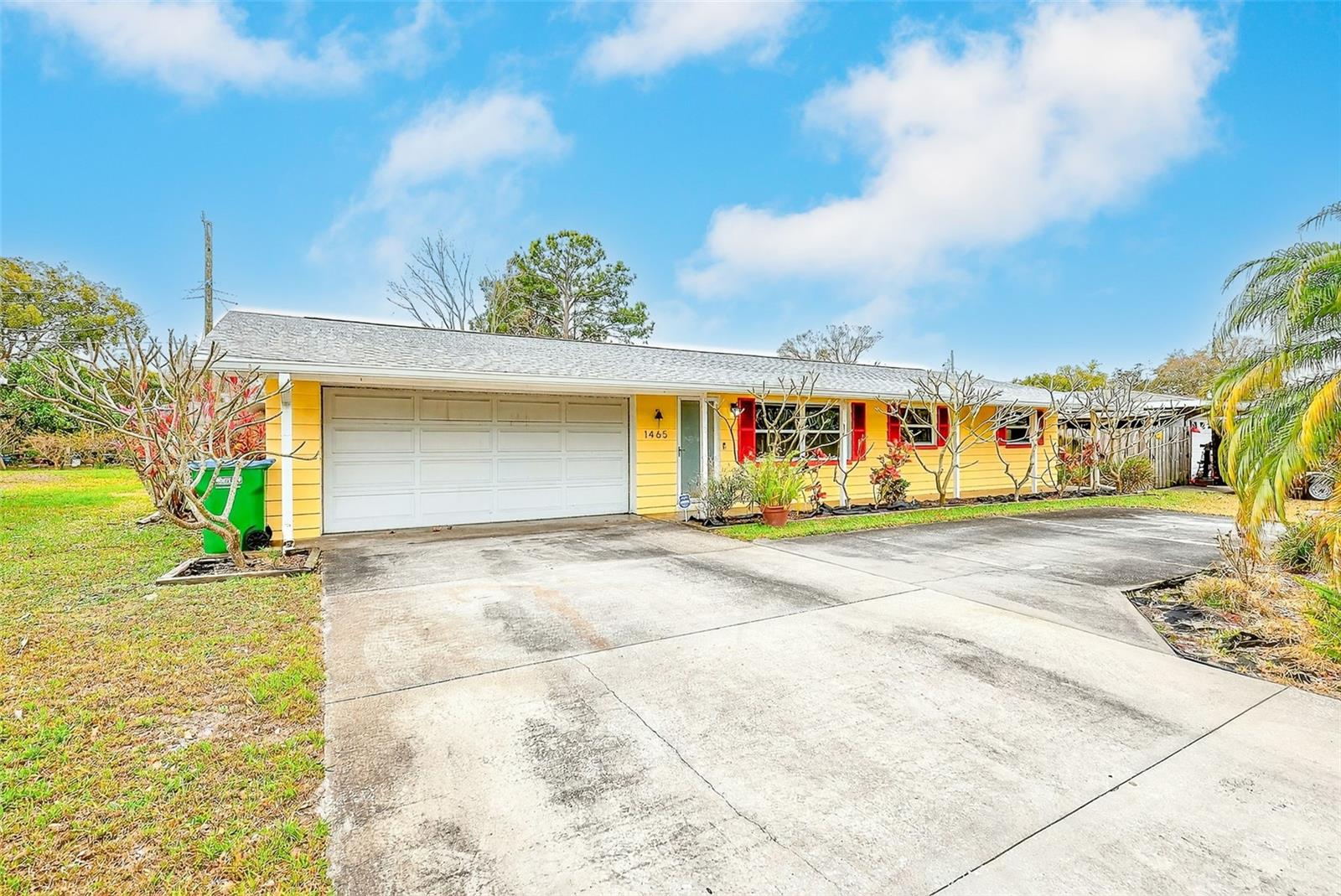 Photo of 1465 BAYVIEW DRIVE CLEARWATER FL 33756