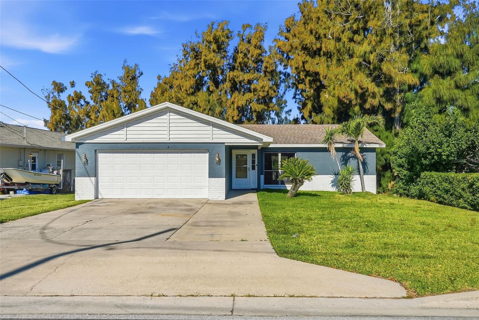 Photo of 11696 CURRIE LANE LARGO FL 33774