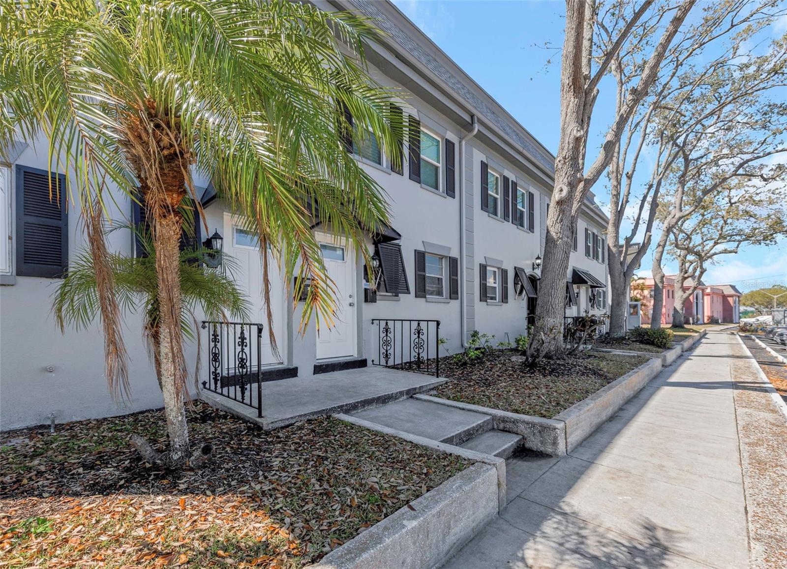 Photo of 6976 SUNSET DRIVE #6976 ST PETERSBURG FL 33707