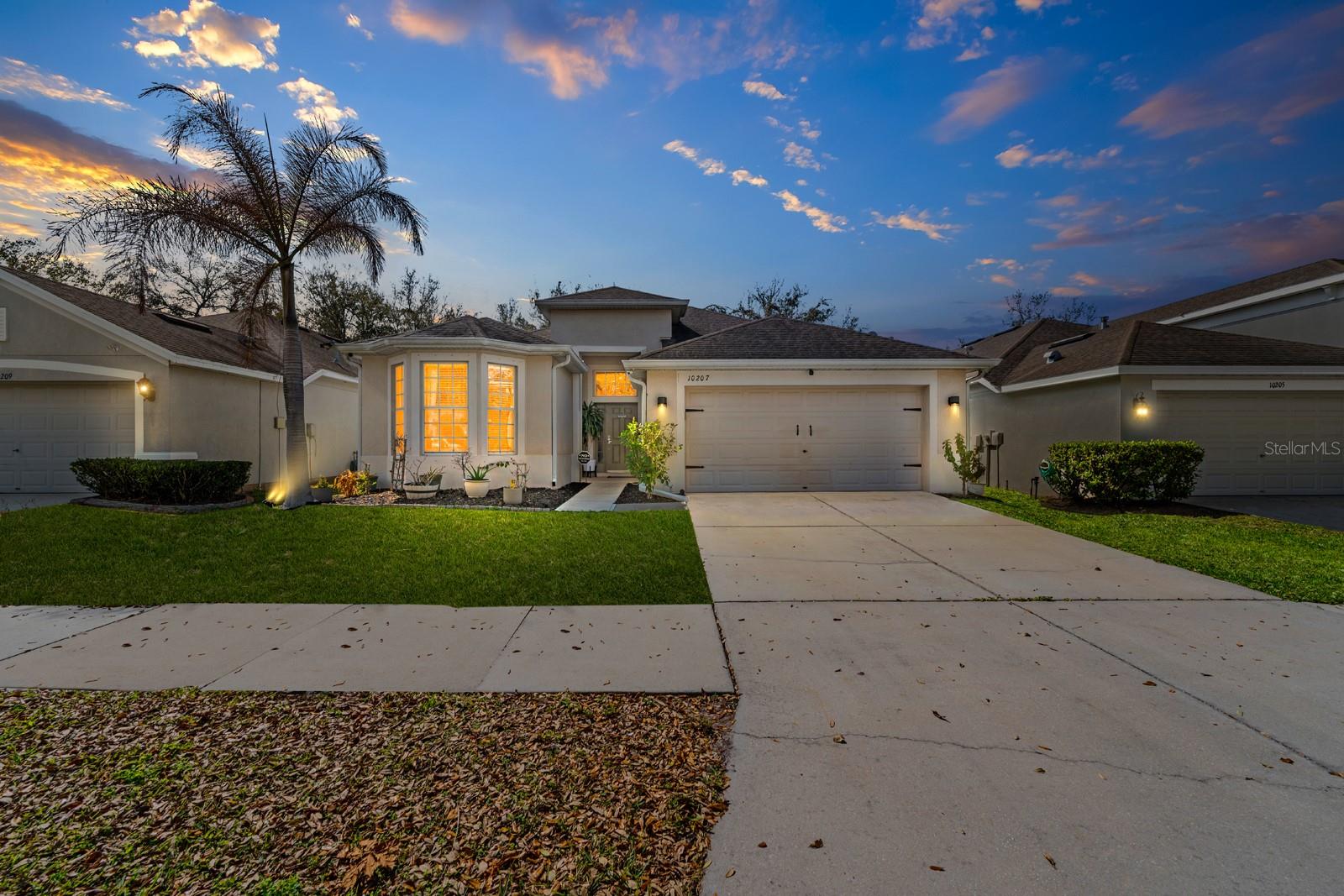 Photo of 10207 AVELAR RIDGE DRIVE RIVERVIEW FL 33578