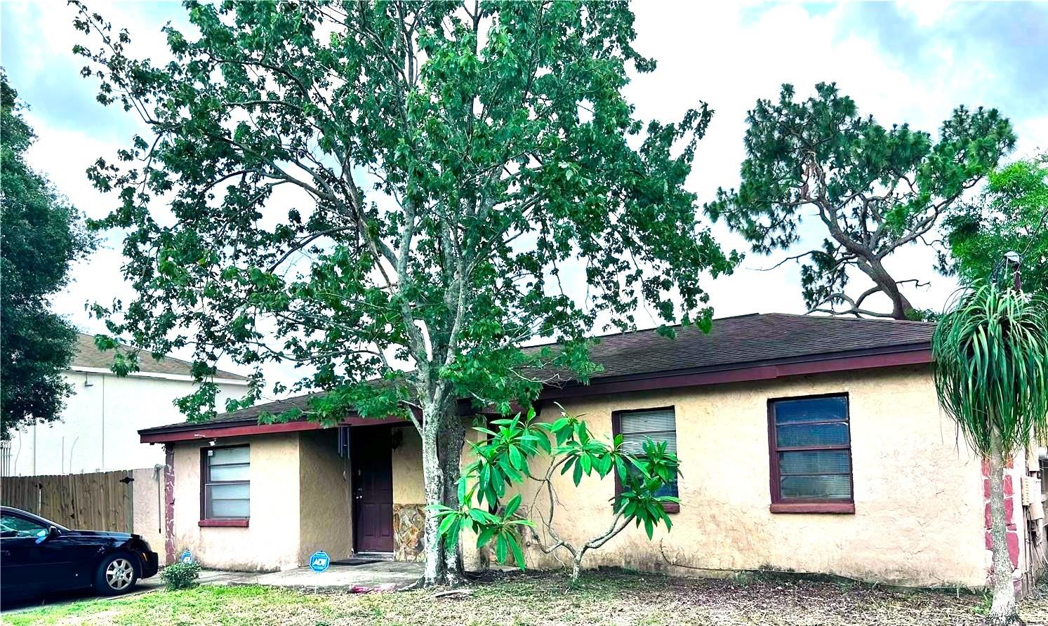 Photo of 3806 W WALLACE AVENUE TAMPA FL 33611