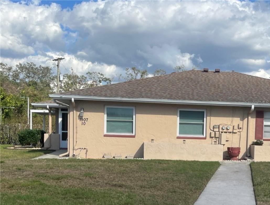 Photo of 1907 CANTERBURY LANE #10 SUN CITY CENTER FL 33573