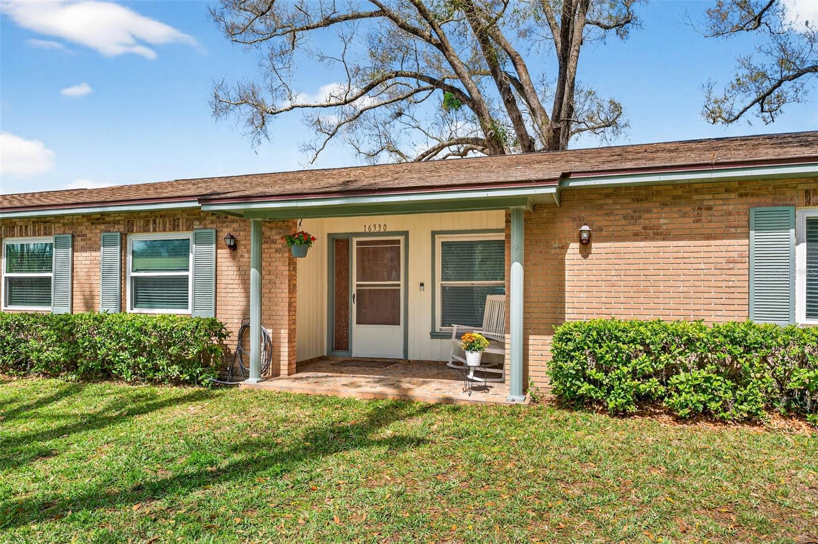 Photo of 16330 HANNA ROAD LUTZ FL 33549