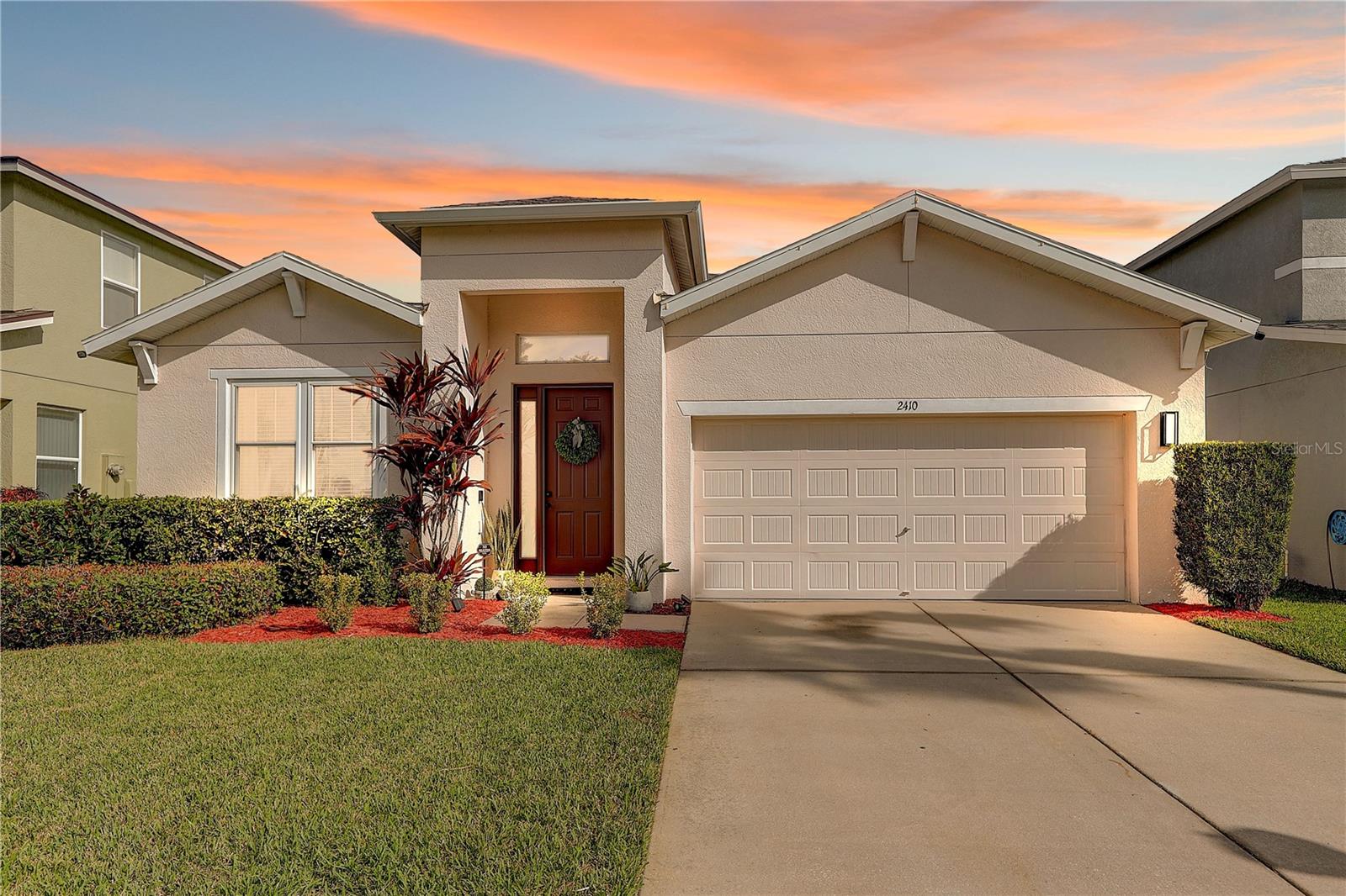Photo of 2410 HAWKS POINT COURT RUSKIN FL 33570