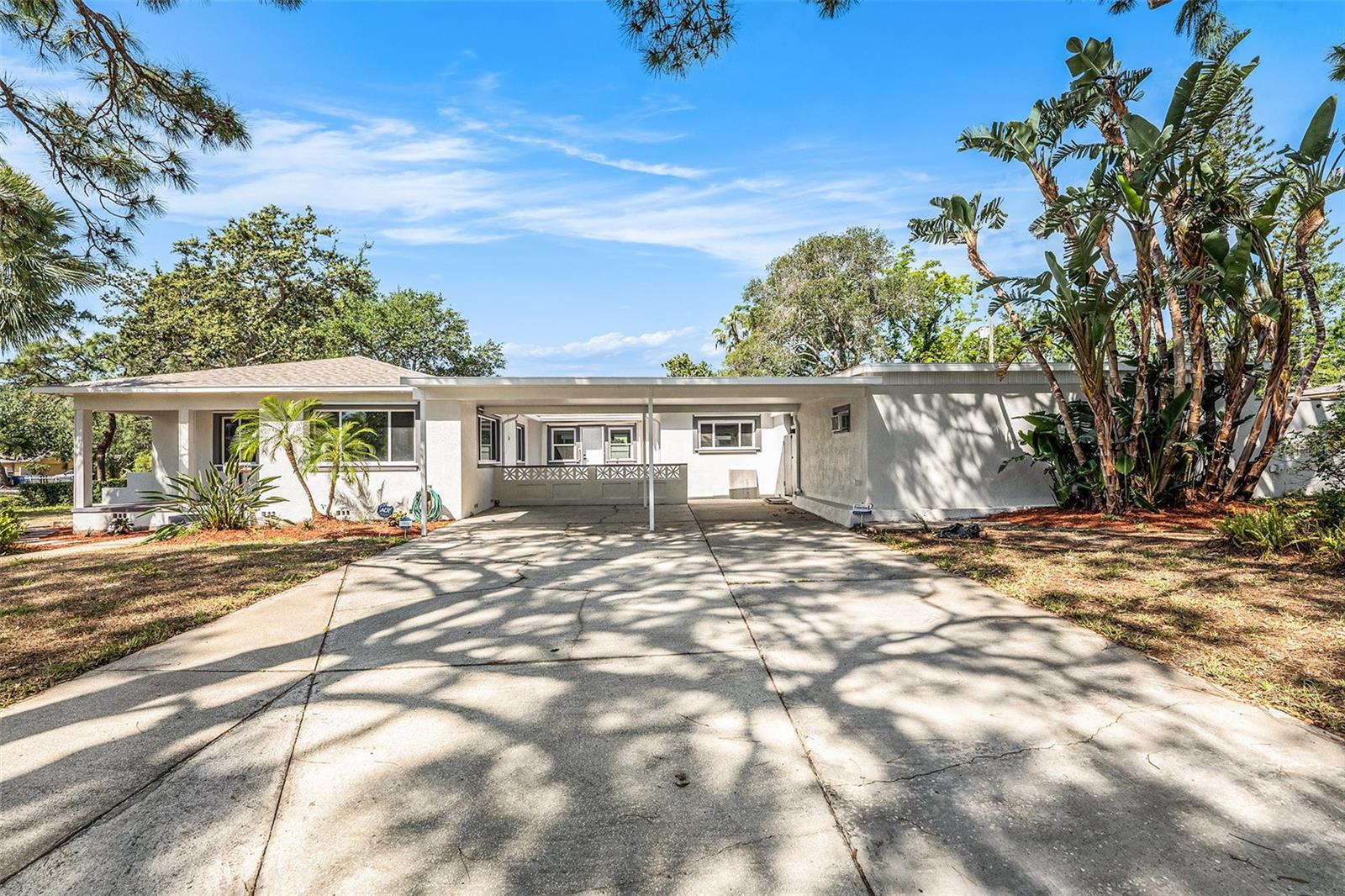 Photo of 4925 ALCAZAR WAY S ST PETERSBURG FL 33712
