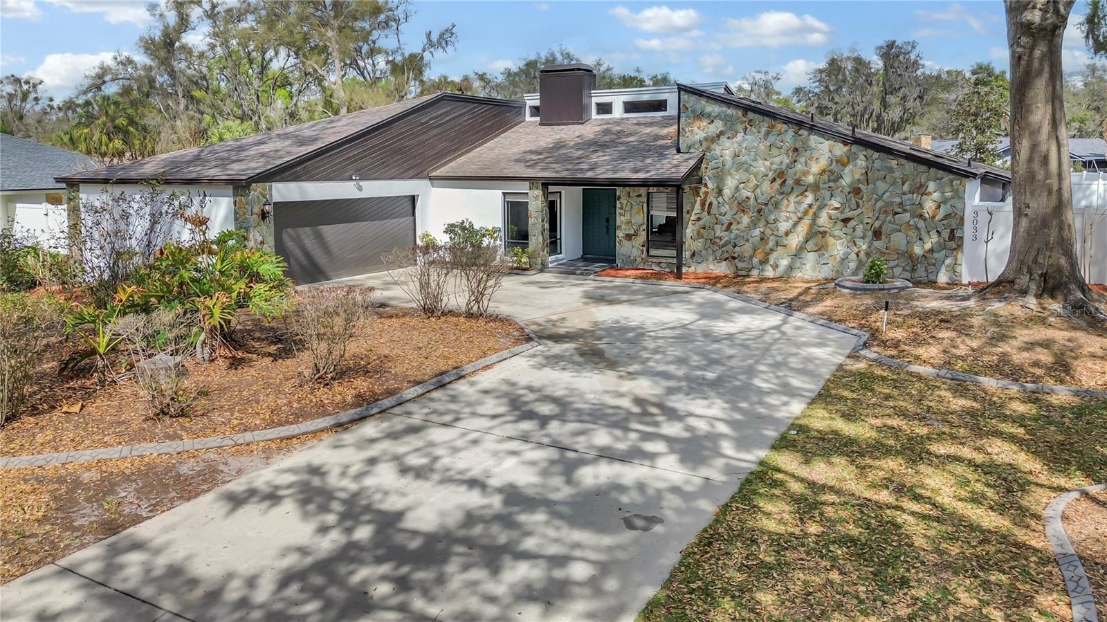 Photo of 3033 WISTER CIRCLE VALRICO FL 33596