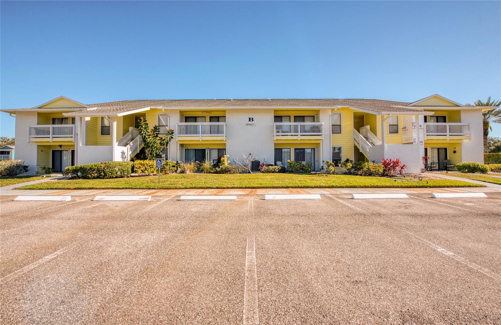 Photo of 455 ALT 19 #21 PALM HARBOR FL 34683