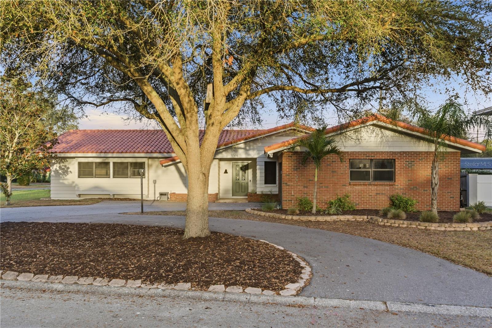 Photo of 1001 WILLOWBRANCH AVENUE CLEARWATER FL 33764