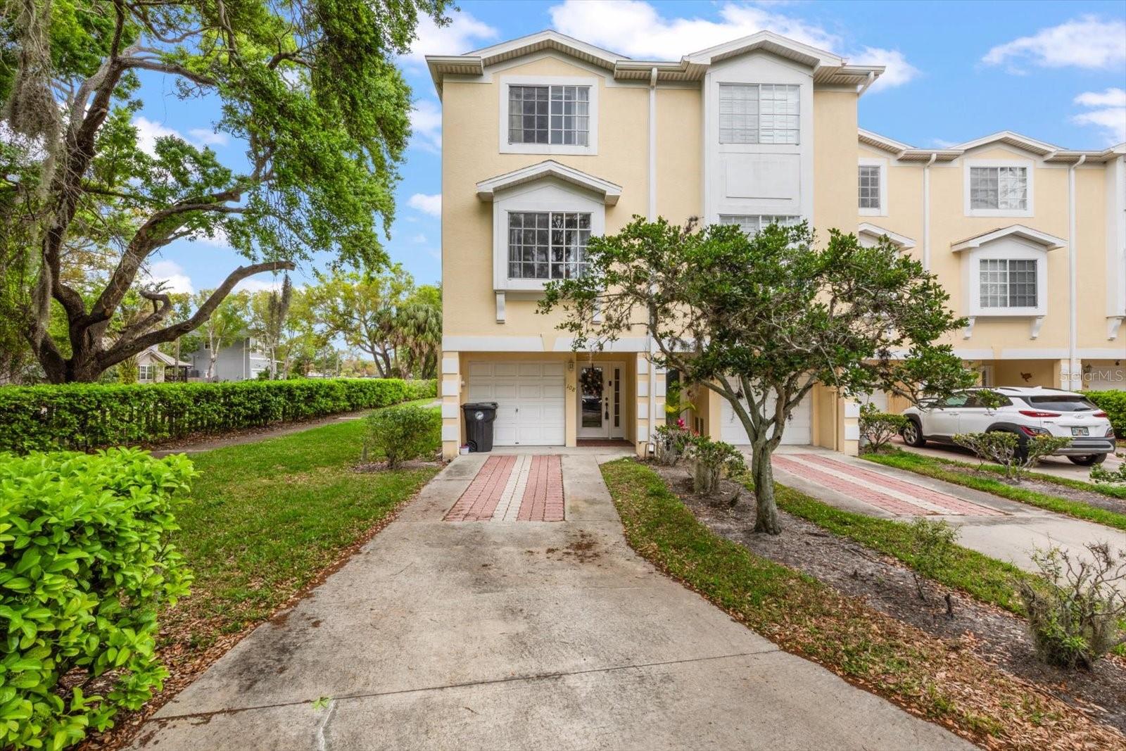 Photo of 108 BRENT CIRCLE OLDSMAR FL 34677