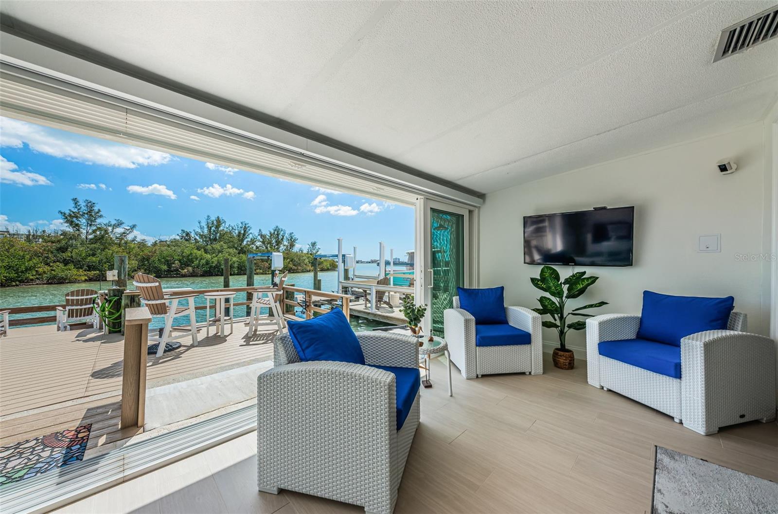 Photo of 476 BOCA CIEGA POINT BOULEVARD ST PETERSBURG FL 33708