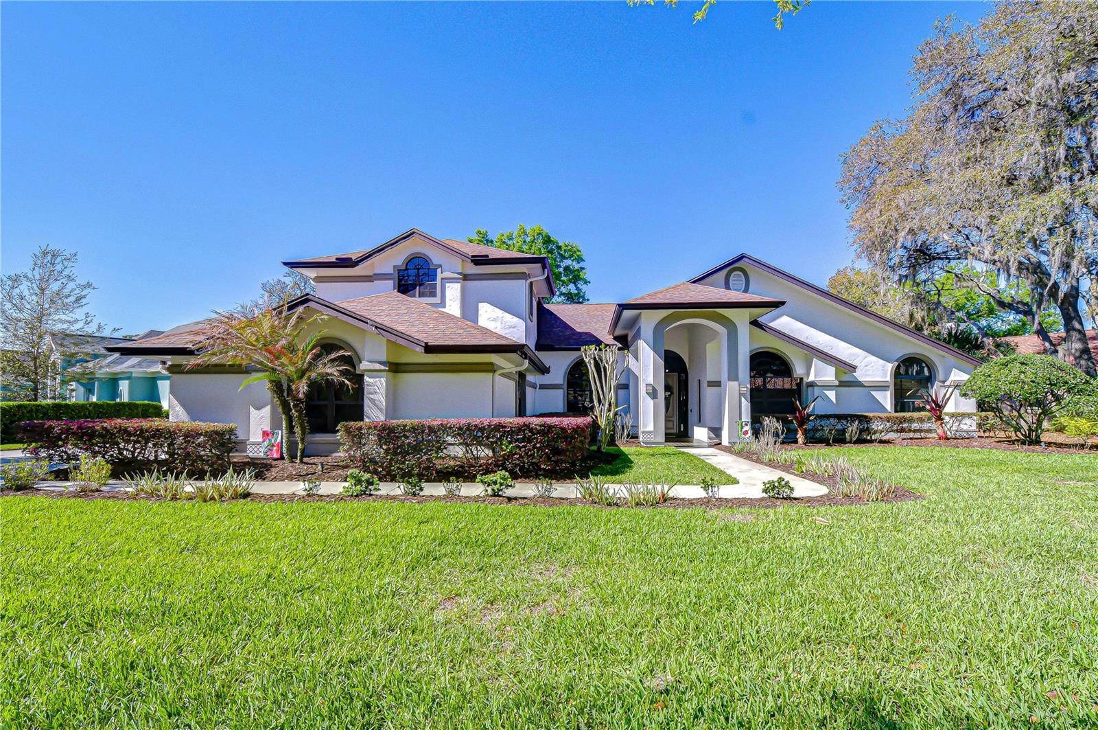 Photo of 6623 STONINGTON DRIVE TAMPA FL 33647
