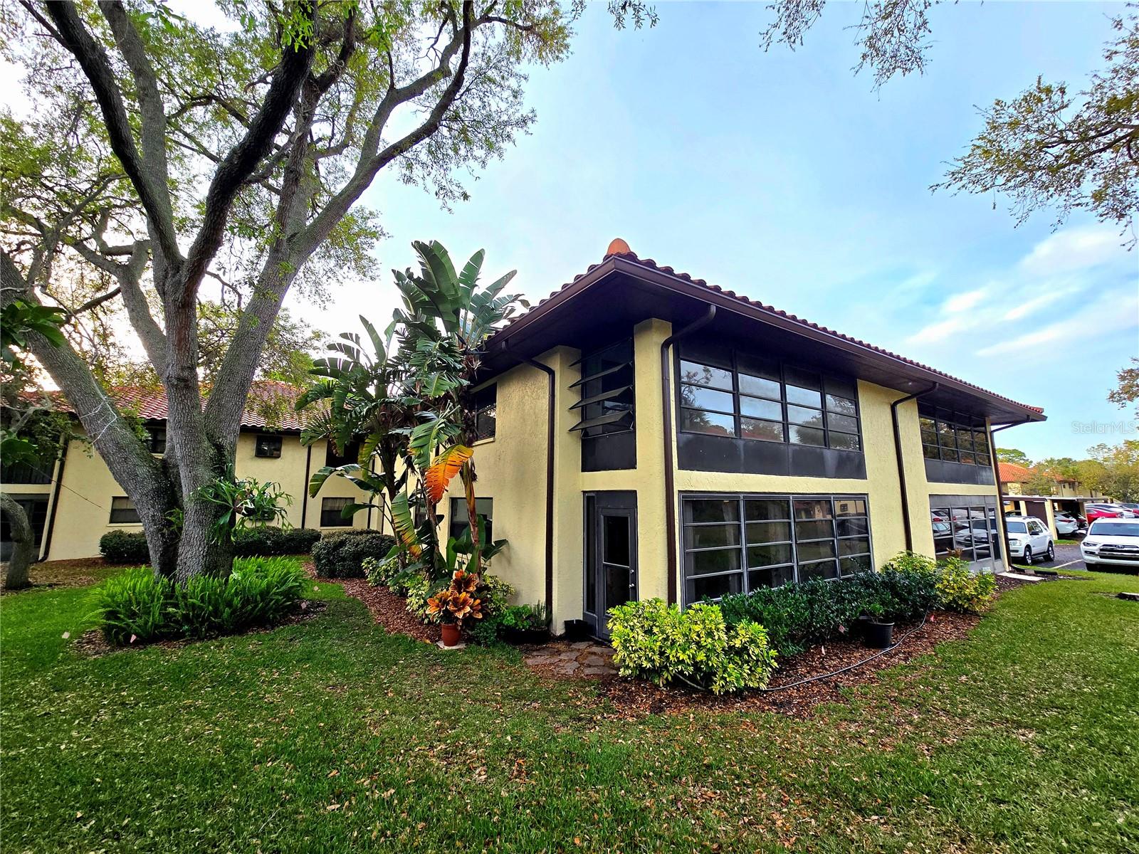 Photo of 2009 HAMMOCK PINE BOULEVARD #2009 CLEARWATER FL 33761