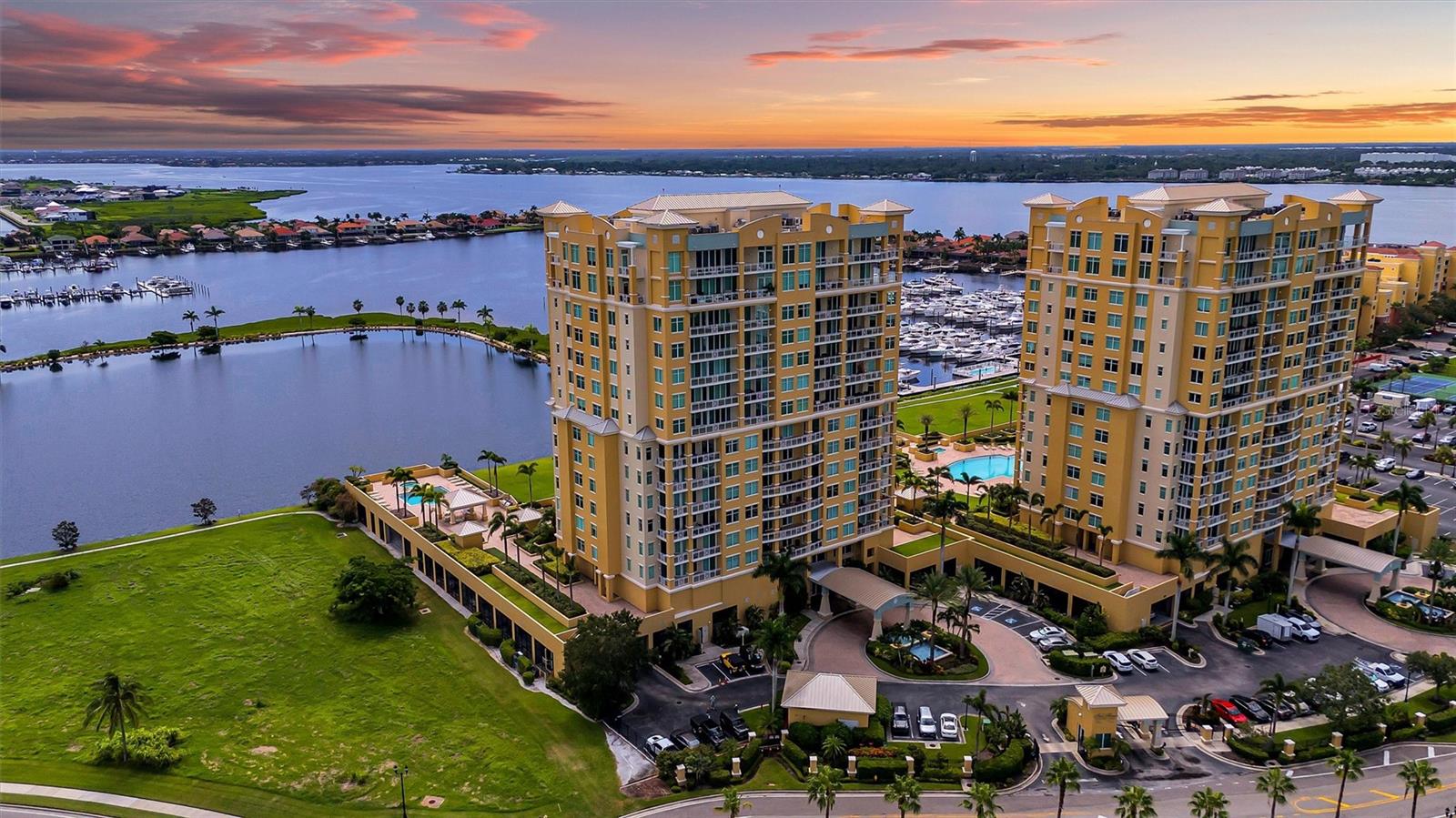 Photo of 140 RIVIERA DUNES WAY #701 PALMETTO FL 34221