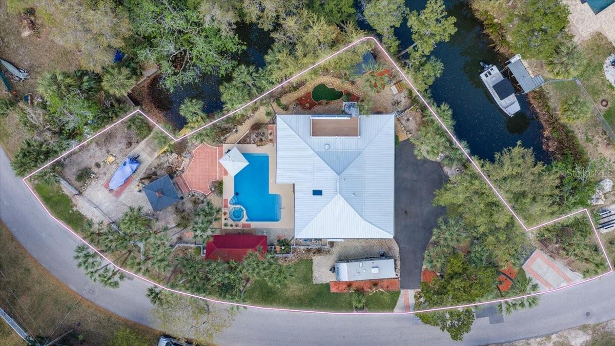 Photo of 6093 AVENUE OF THE PALMS WEEKI WACHEE FL 34607