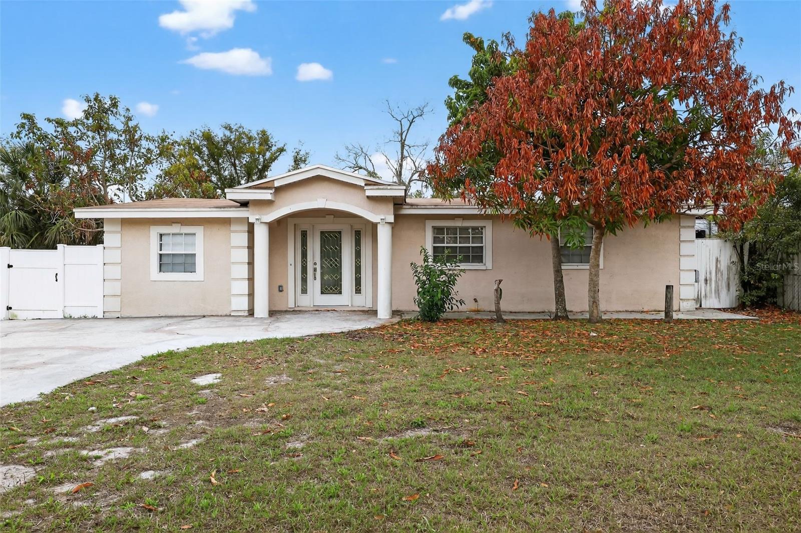 Photo of 3302 RIVER COVE DRIVE TAMPA FL 33614