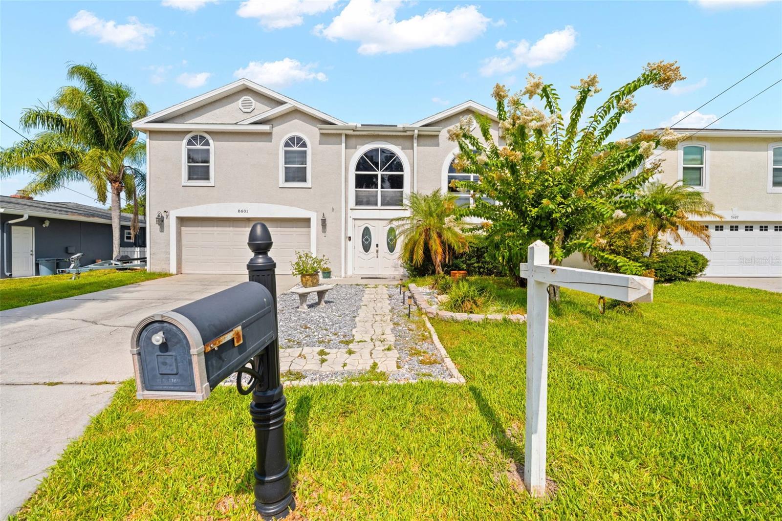Photo of 8601 OLD POST ROAD PORT RICHEY FL 34668