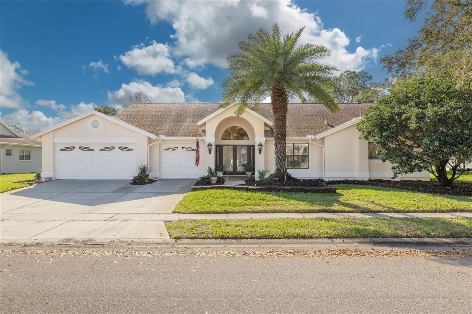 Photo of 470 HICKORYNUT AVENUE OLDSMAR FL 34677