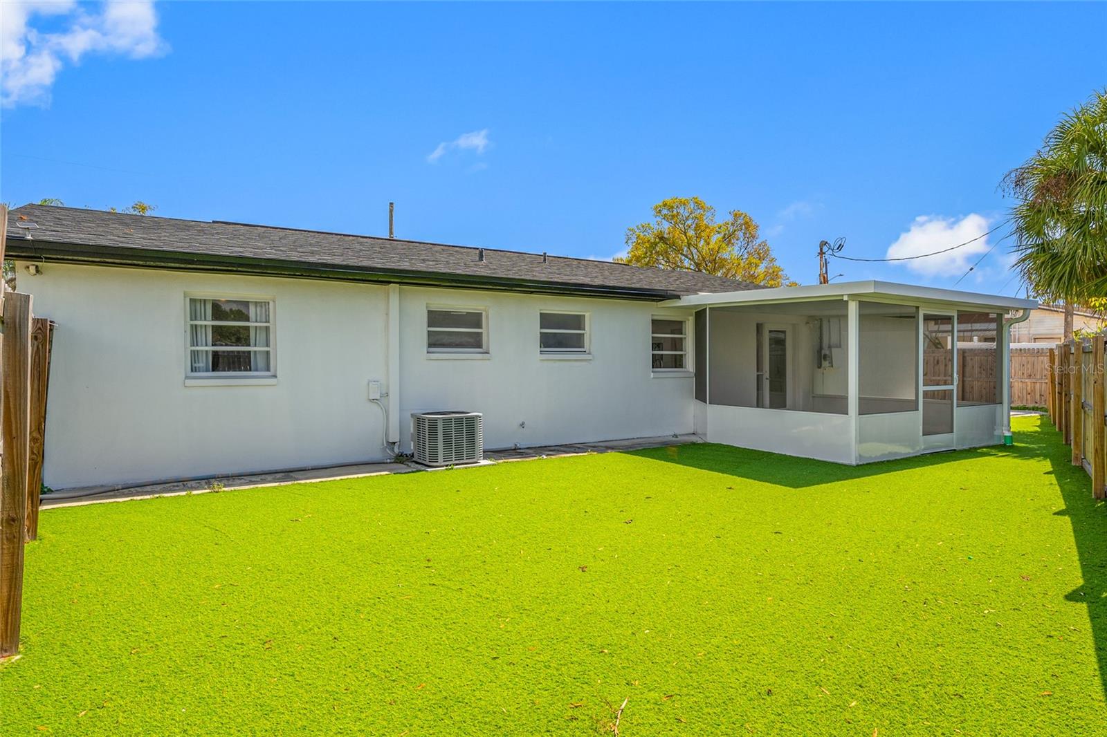 Photo of 4916 CARLYLE ROAD TAMPA FL 33615