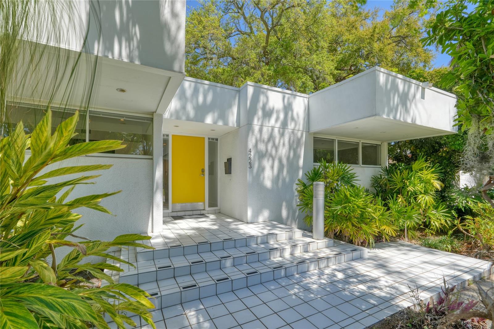 Photo of 4223 W CLEVELAND STREET TAMPA FL 33609