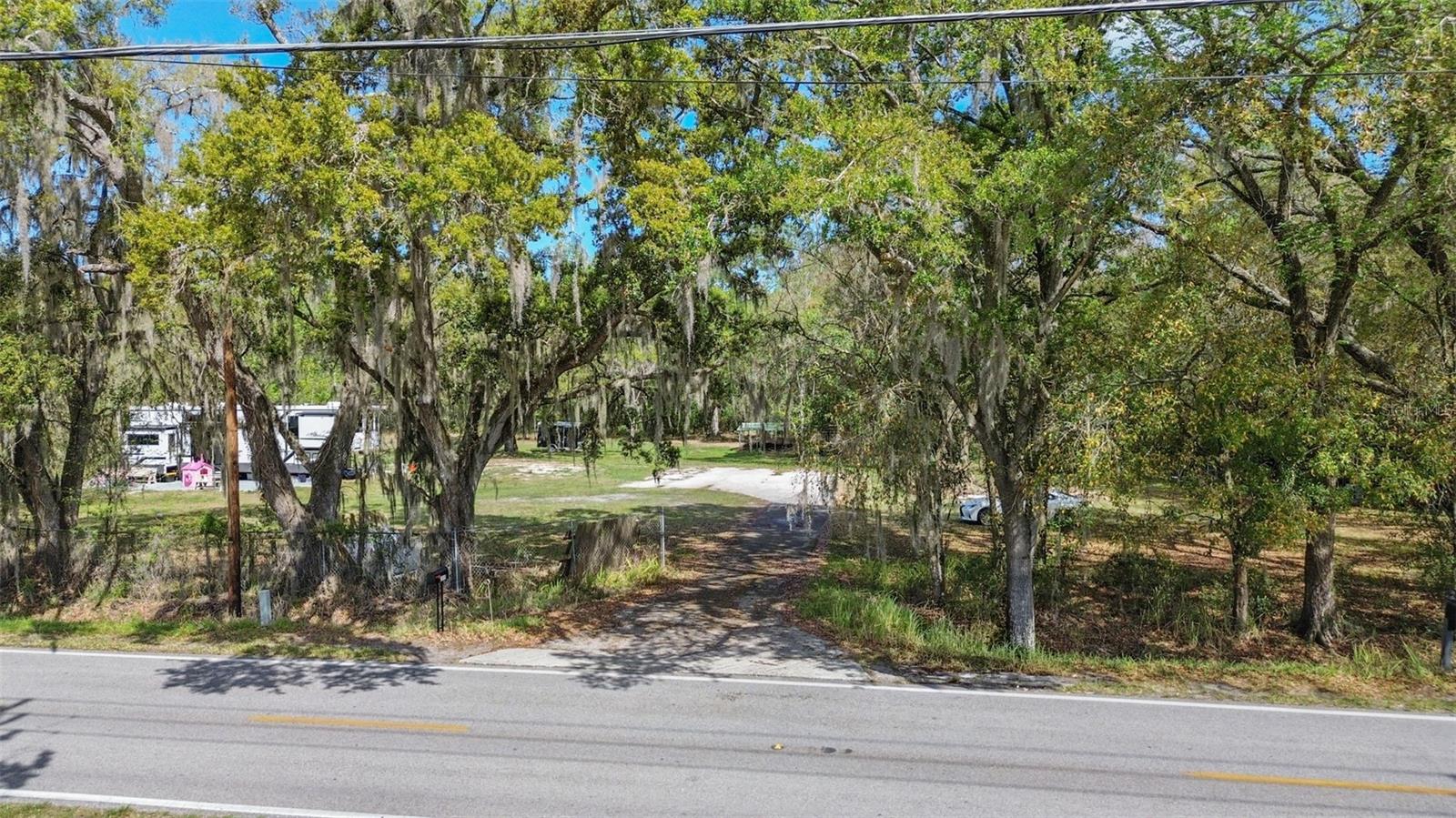 Photo of 2015 W SOCRUM LOOP ROAD LAKELAND FL 33810