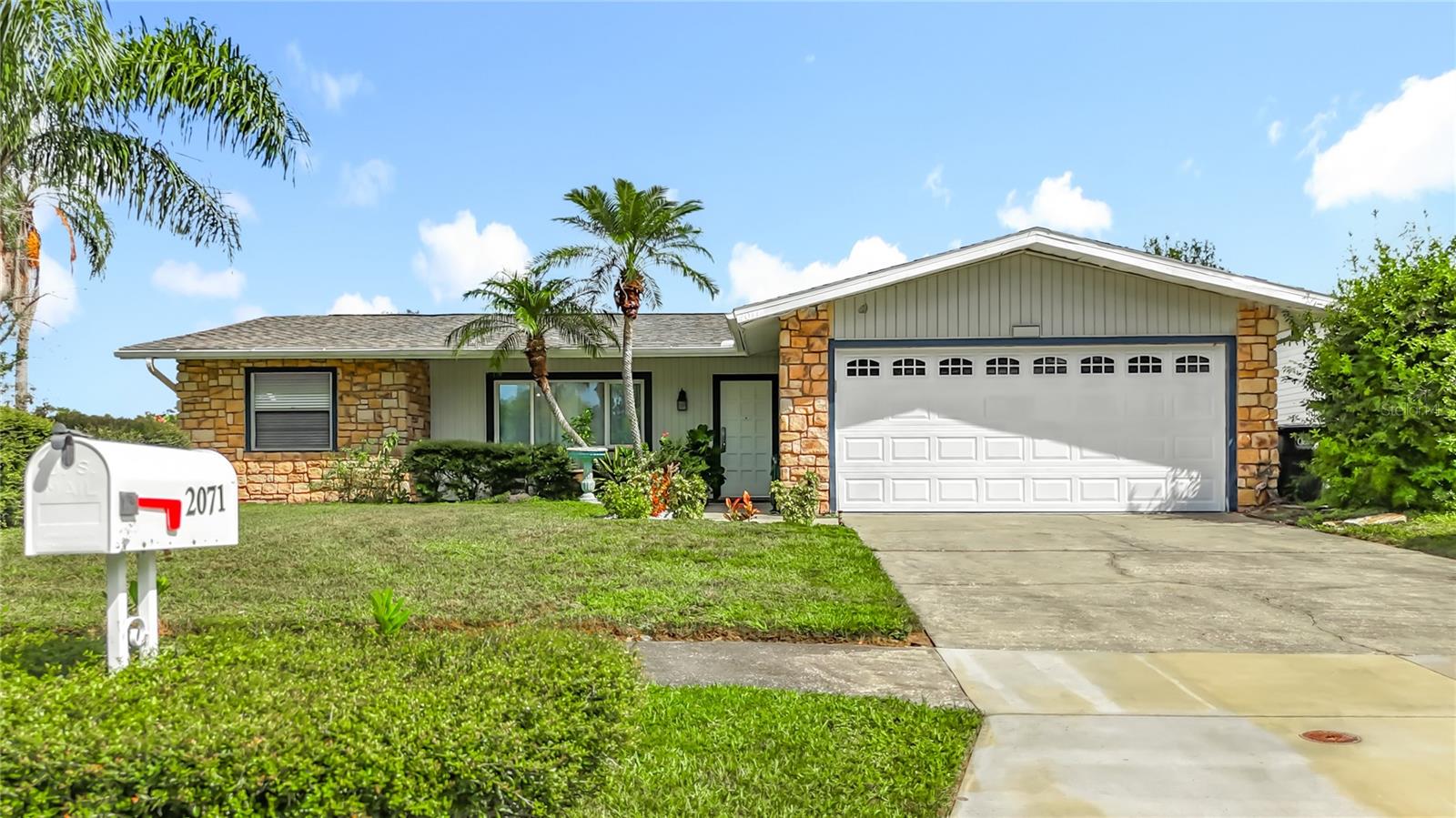 Photo of 2071 BUTTERNUT CIRCLE CLEARWATER FL 33763