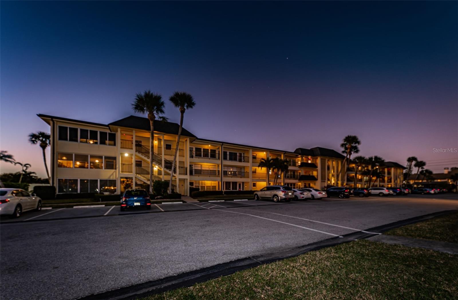 Photo of 4700 COVE CIRCLE #110 ST PETERSBURG FL 33708