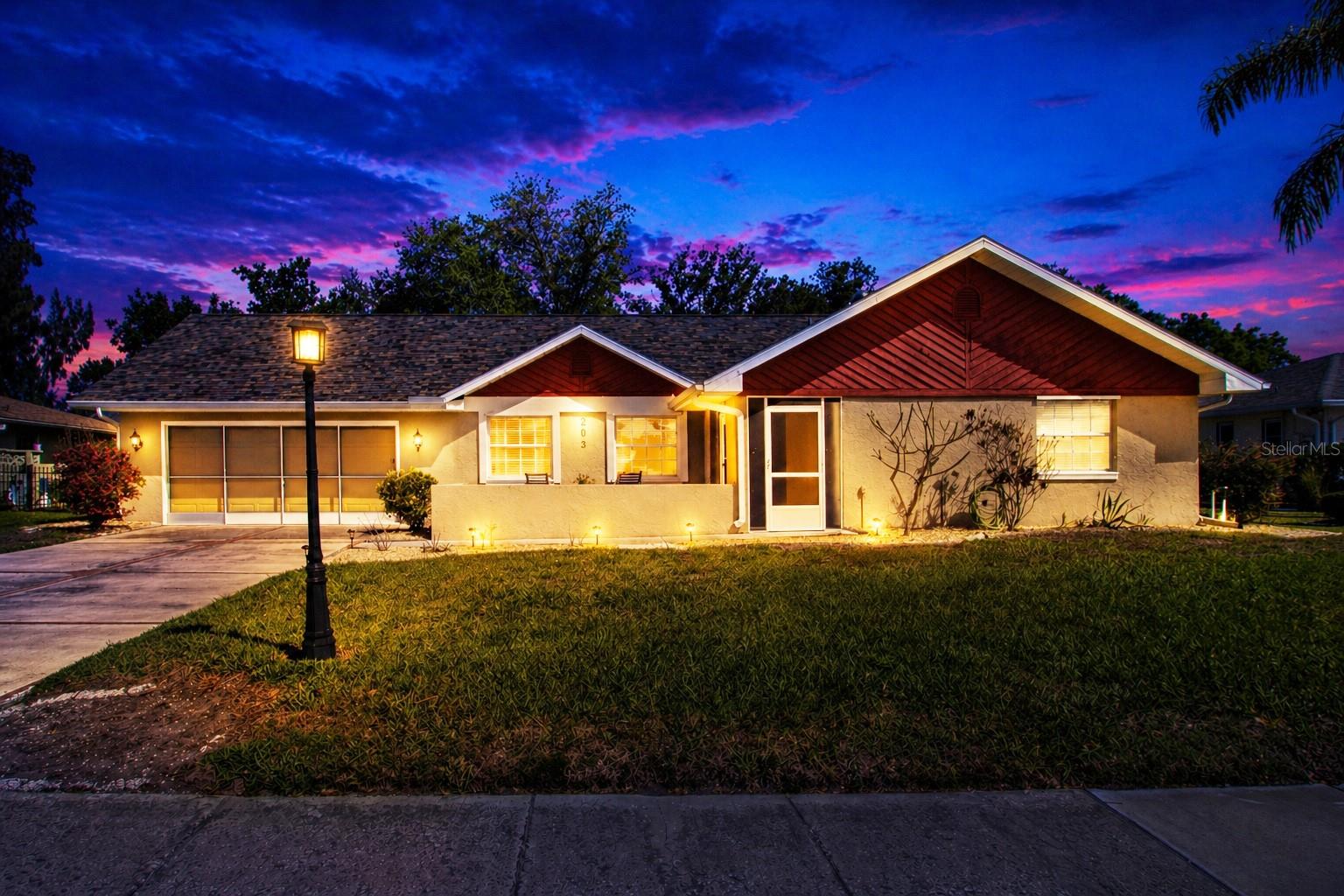 Photo of 203 AMESBURY CIRCLE SUN CITY CENTER FL 33573
