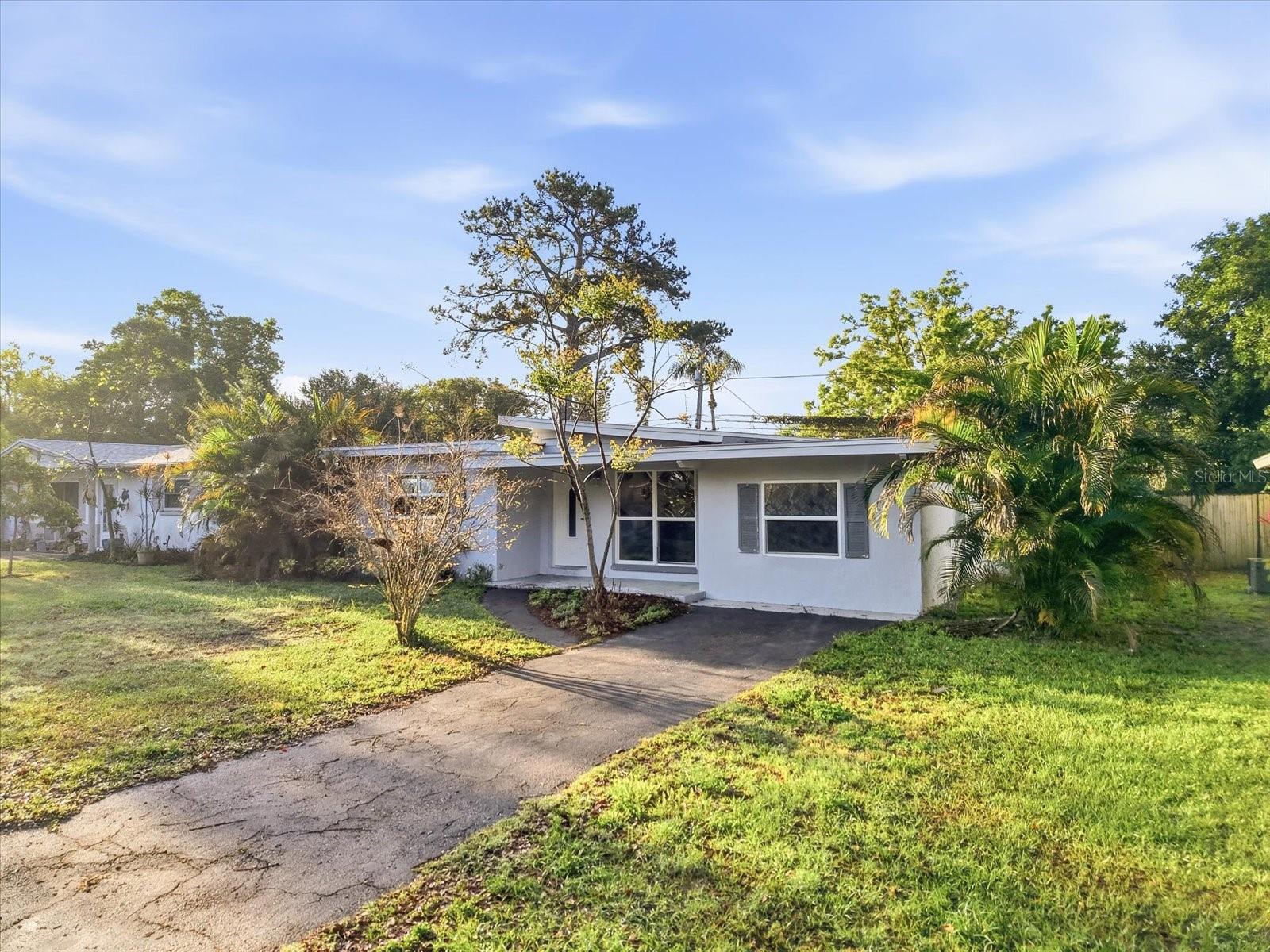 Photo of 1949 PINEHURST DRIVE CLEARWATER FL 33763