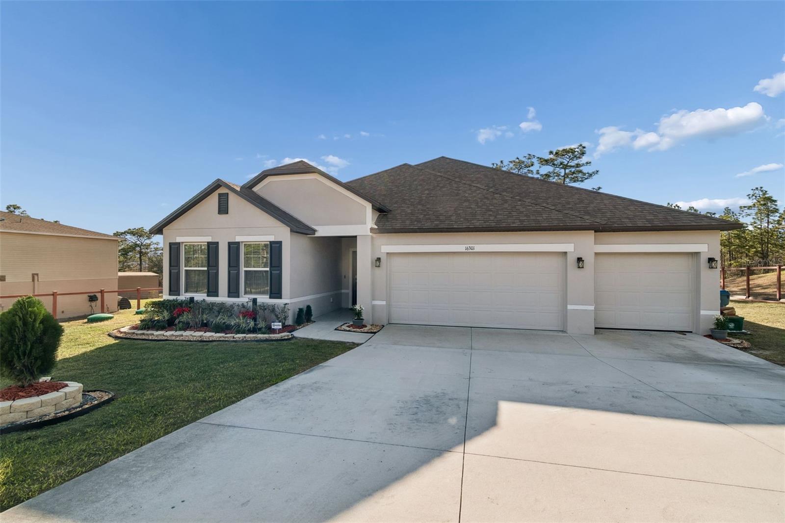 Photo of 16301 GREENBACK RD WEEKI WACHEE FL 34614