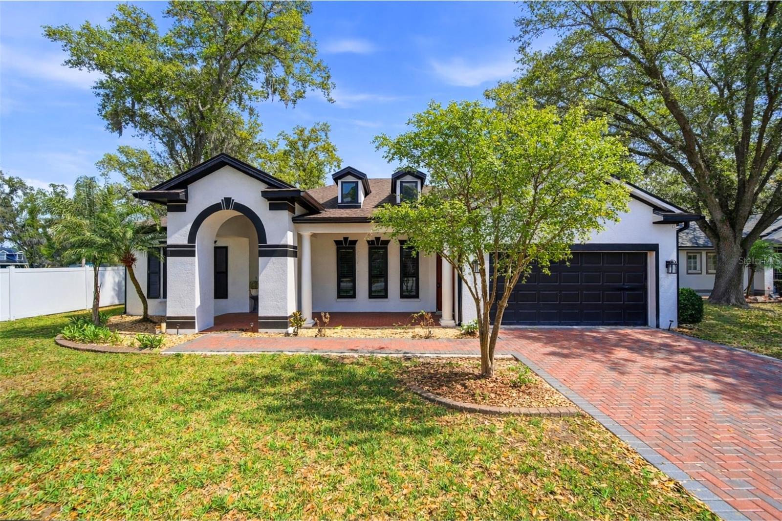 Photo of 1605 HIDDEN MEADOW COURT VALRICO FL 33594