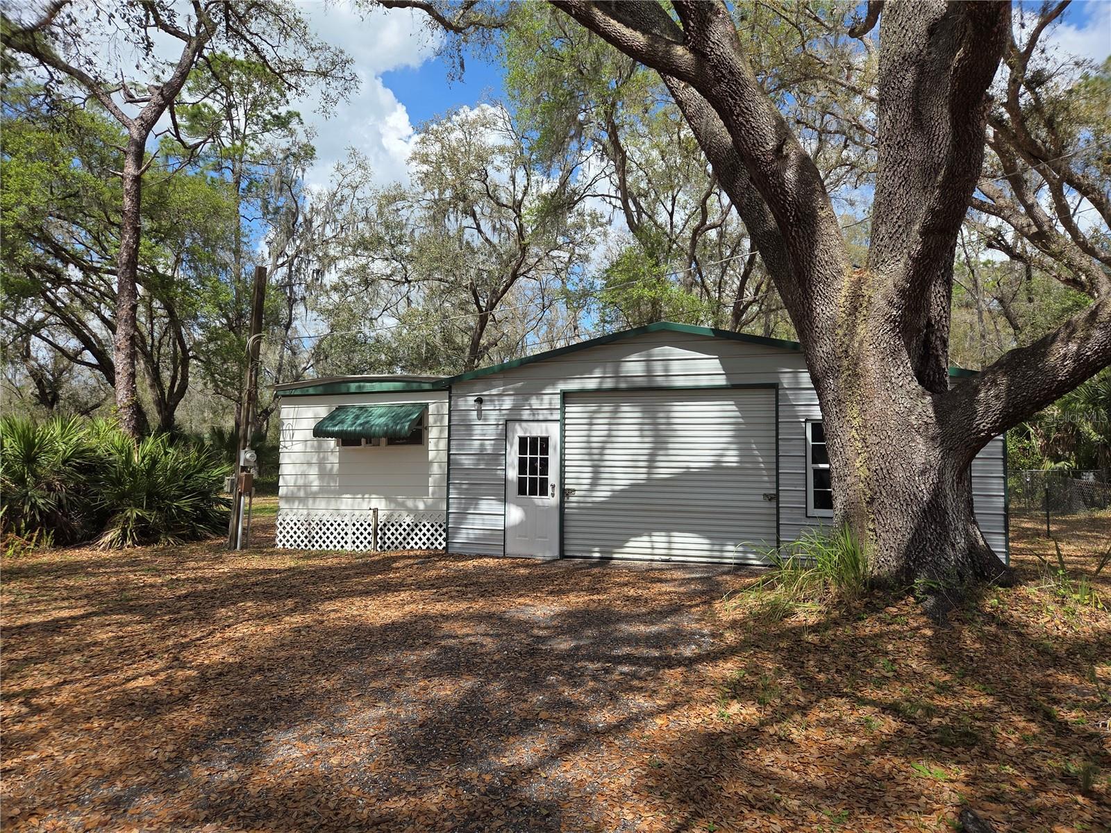 Photo of 12503 AVERY ROAD THONOTOSASSA FL 33592
