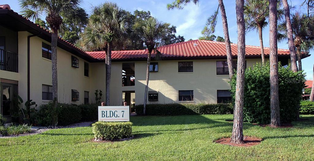 Photo of 704 HAMMOCK PINE BOULEVARD #704 CLEARWATER FL 33761