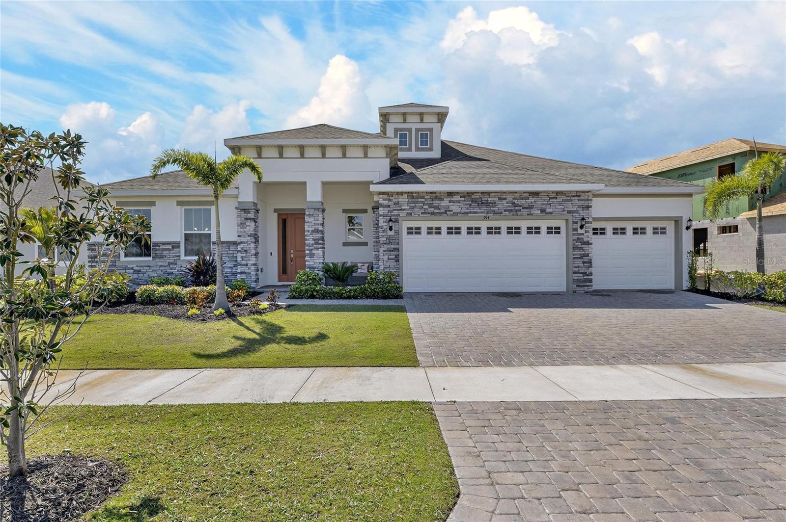 Photo of 914 SIGNET DRIVE APOLLO BEACH FL 33572