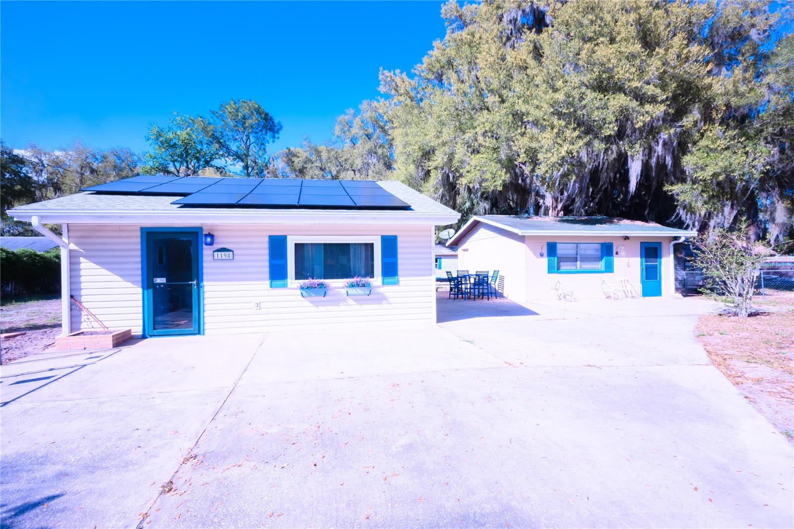 Photo of 1198 CR 464 LAKE PANASOFFKEE FL 33538