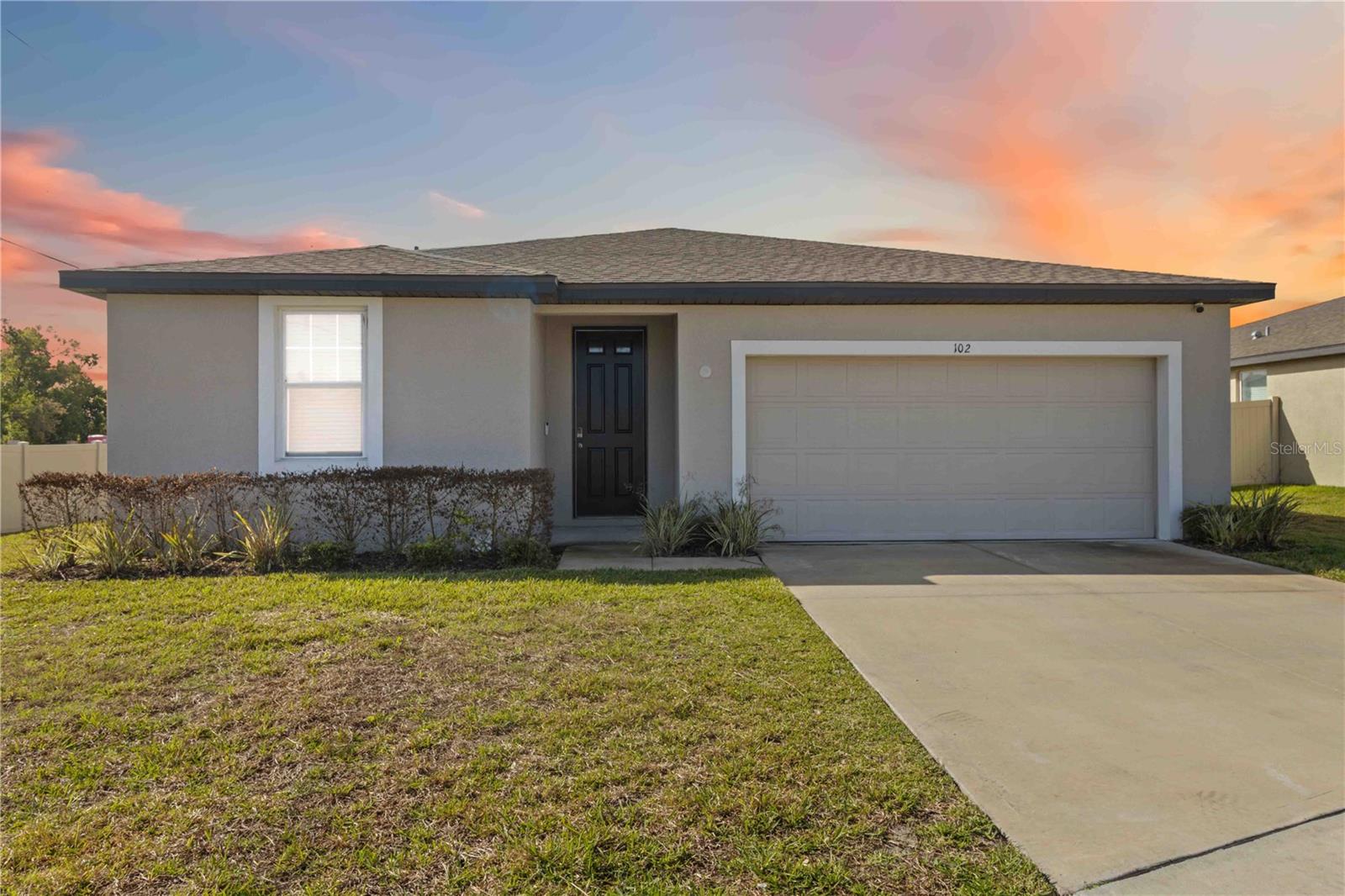 Photo of 102 LOVELY COURT PLANT CITY FL 33566
