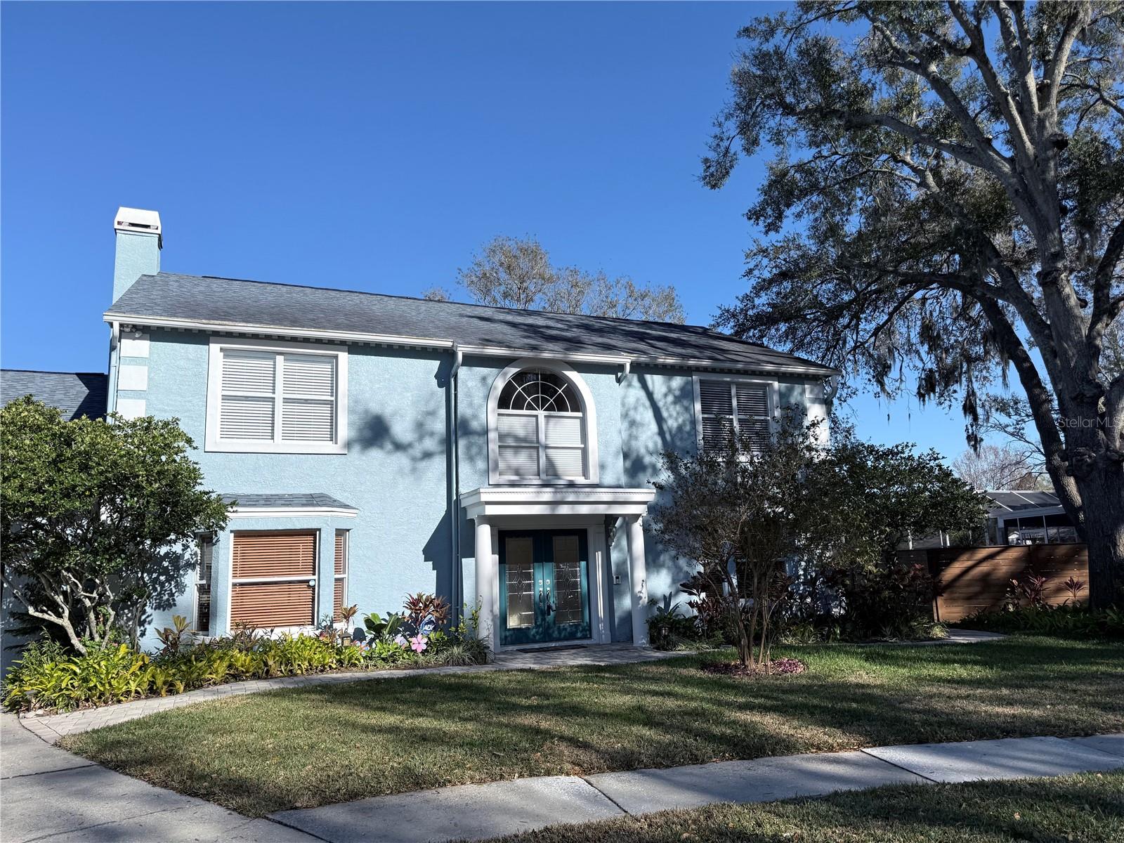 Photo of 13548 LAKE MAGDALENE DRIVE TAMPA FL 33613