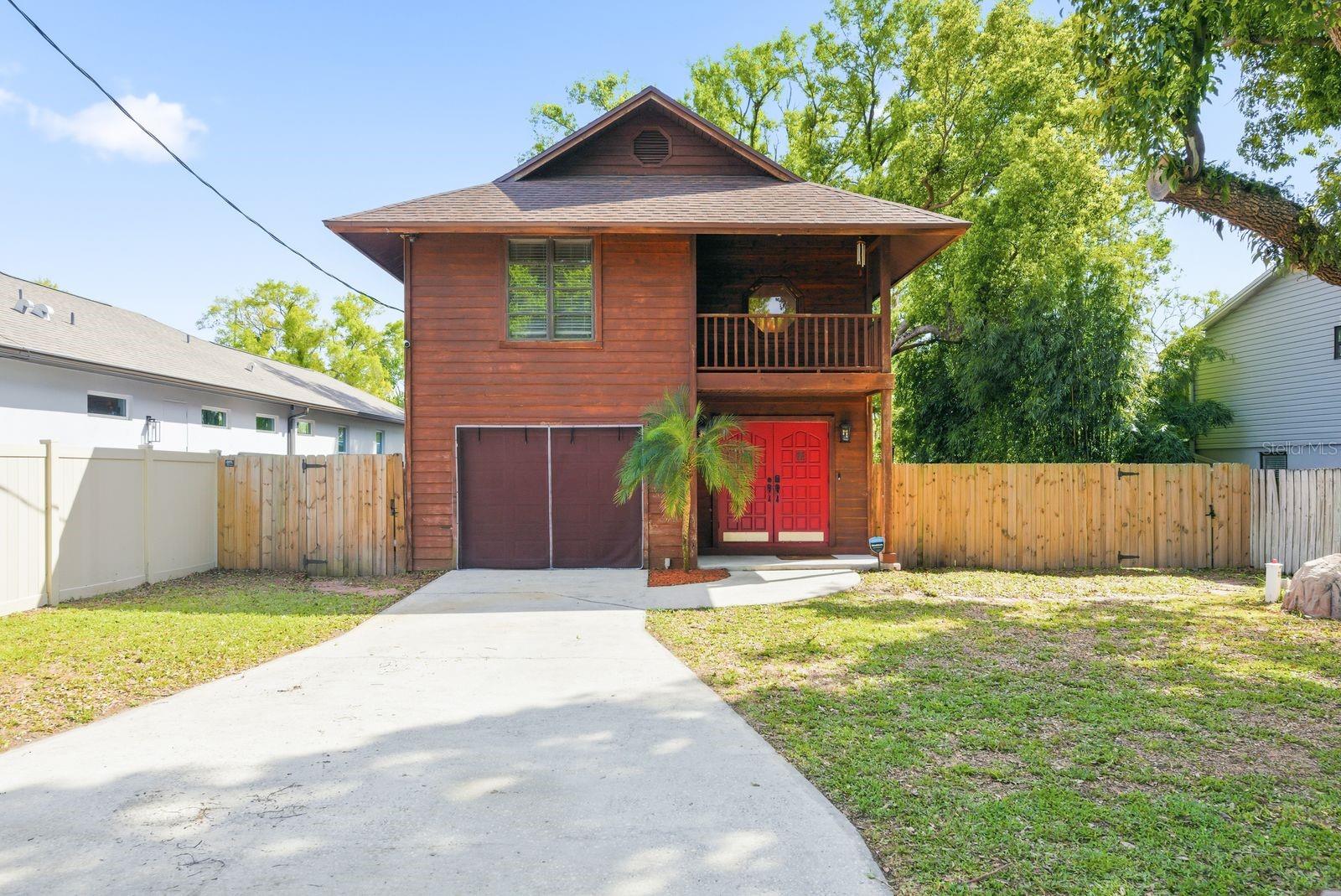 Photo of 2204 HOWARD LANE TAMPA FL 33612