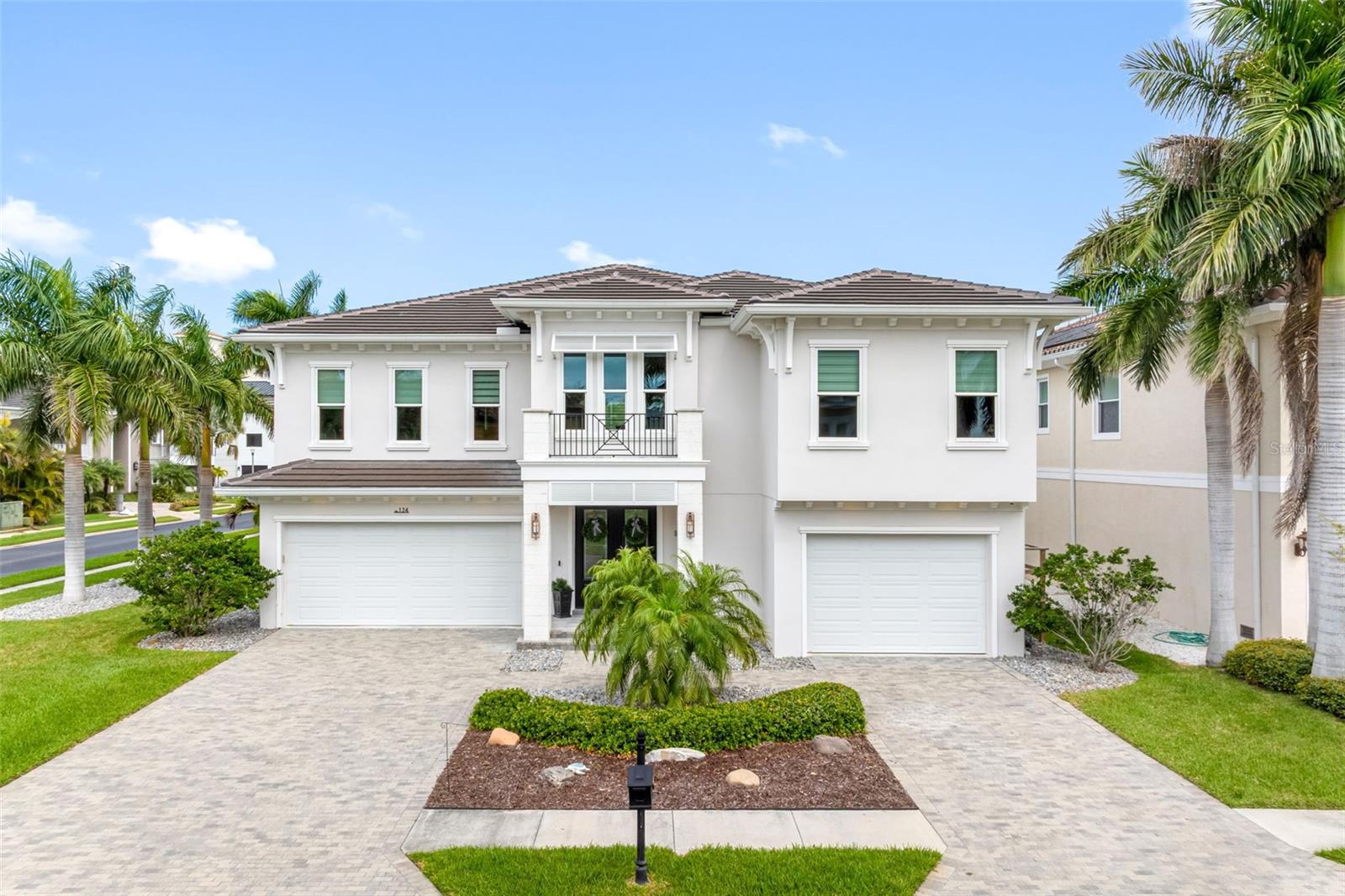 Photo of 124 FOREST HILLS DRIVE REDINGTON SHORES FL 33708
