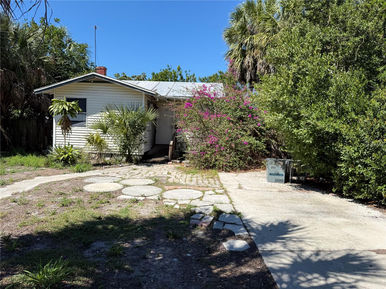 Photo of 2007 43RD STREET GULFPORT FL 33711