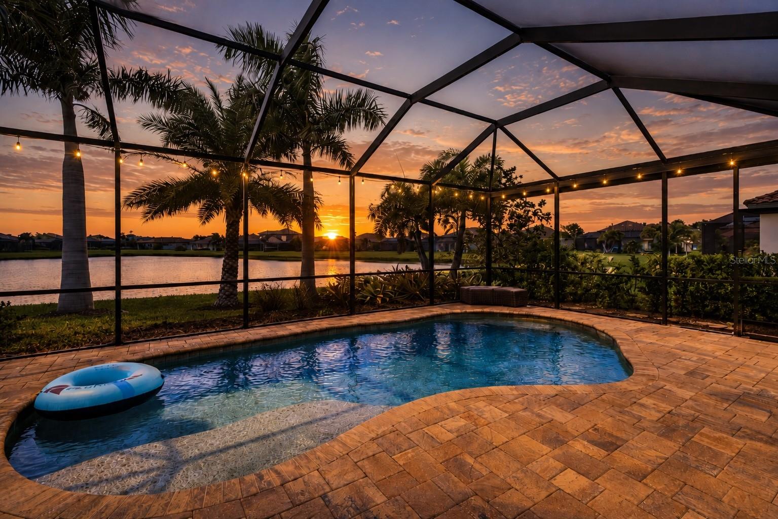 Photo of 10107 CARNOUSTIE PLACE BRADENTON FL 34211