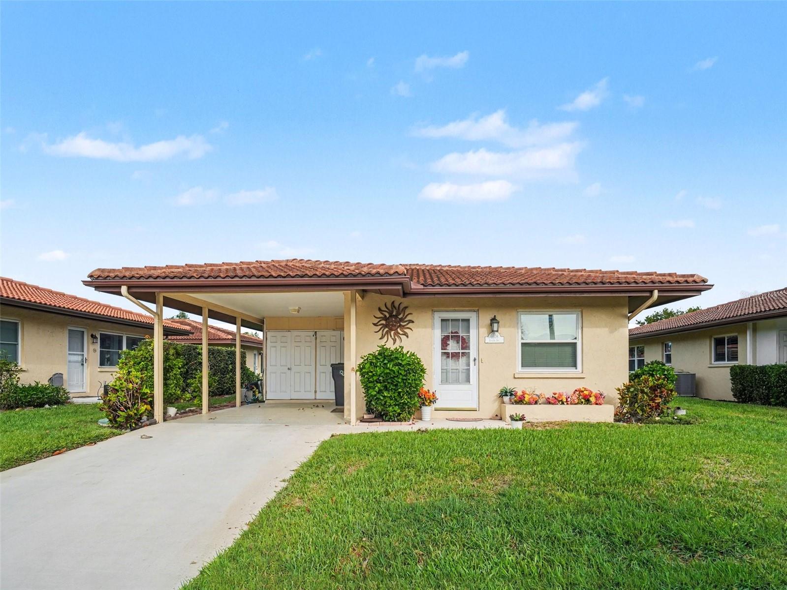 Photo of 6608 AUBURN AVENUE BRADENTON FL 34207