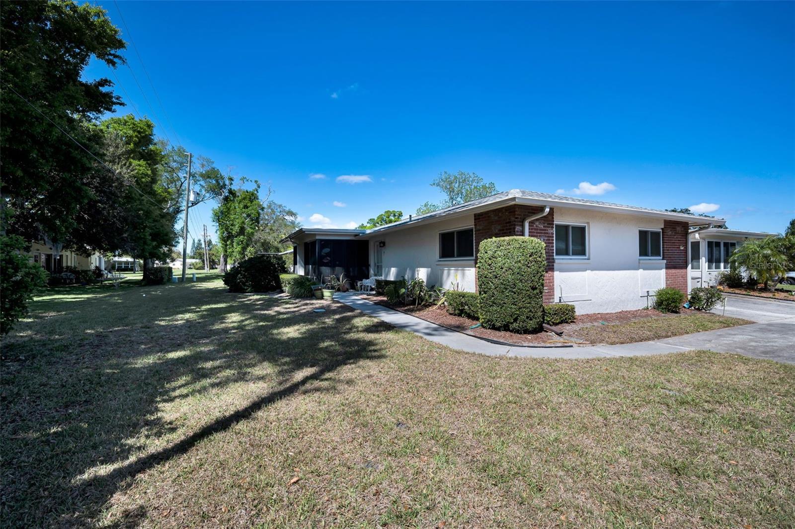 Photo of 1121 QUEEN ANNE DRIVE #C PALM HARBOR FL 34684