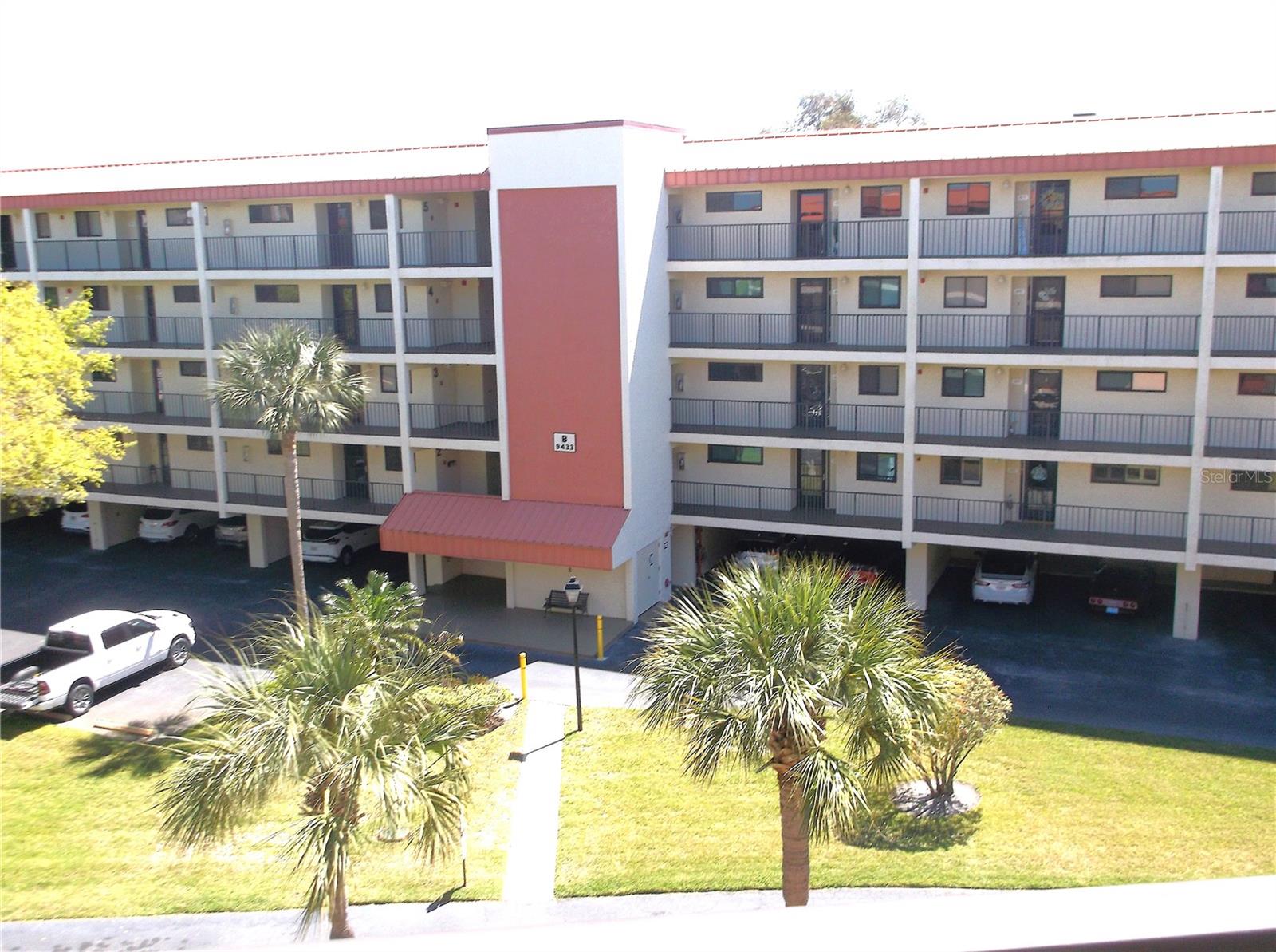 Photo of 9433 HARBOR GREENS WAY #305 SEMINOLE FL 33776