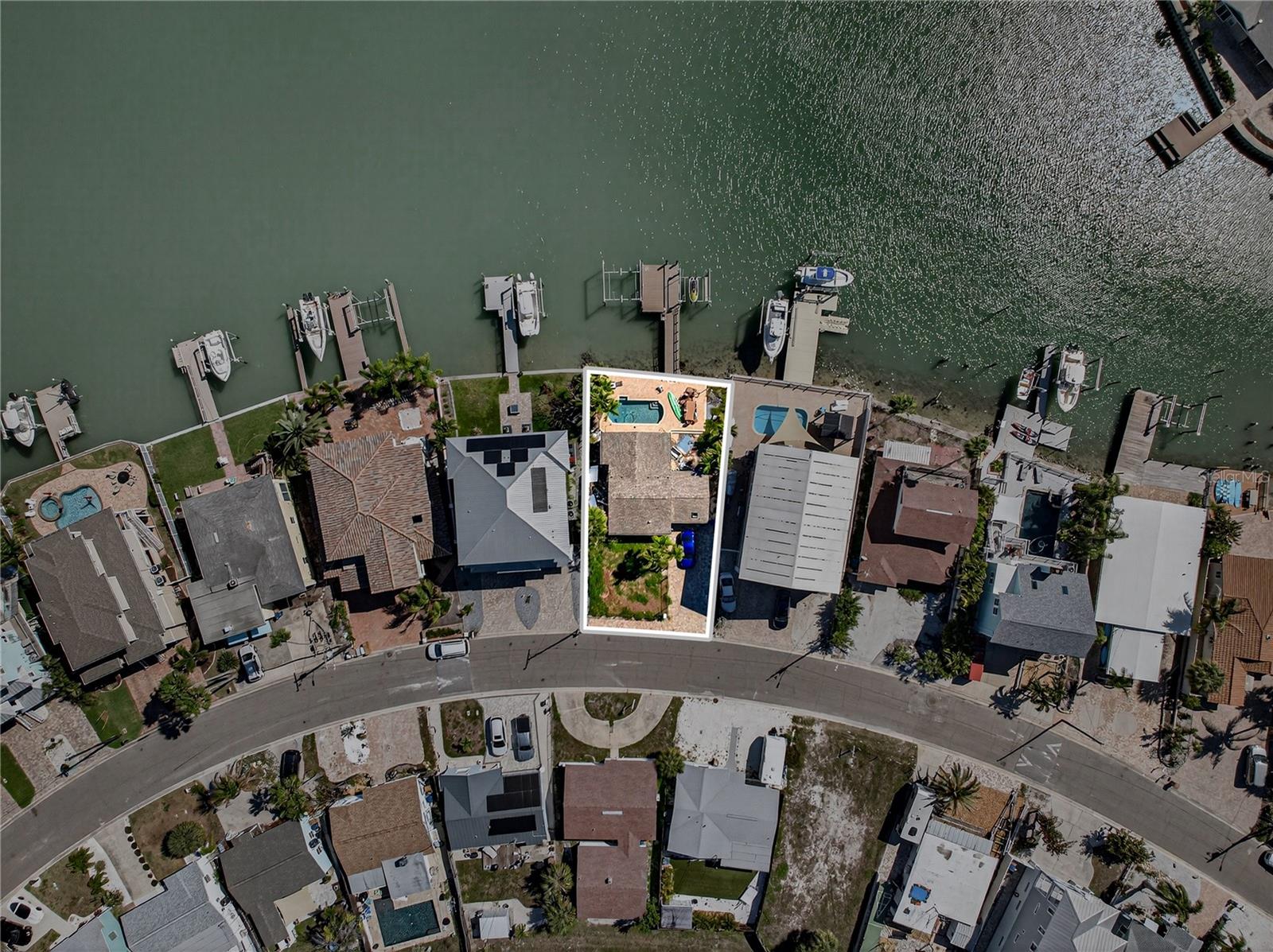 Photo of 449 S BAYSHORE DRIVE MADEIRA BEACH FL 33708