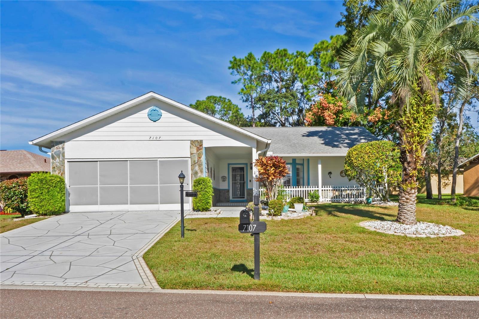 Photo of 7107 POND VIEW COURT SPRING HILL FL 34606