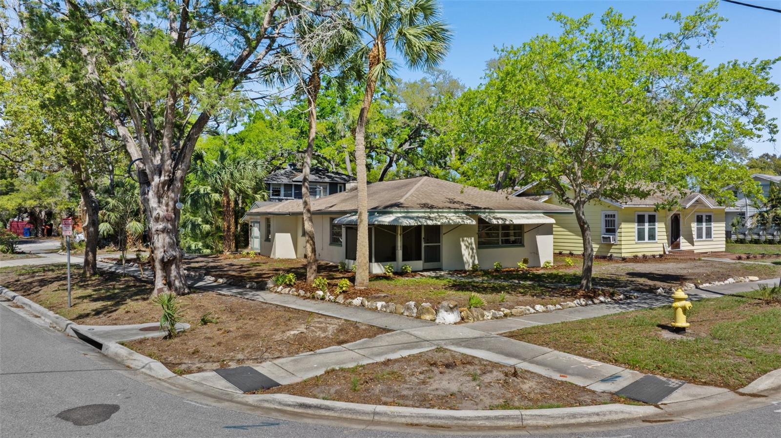 Photo of 300 PRESIDENT STREET DUNEDIN FL 34698