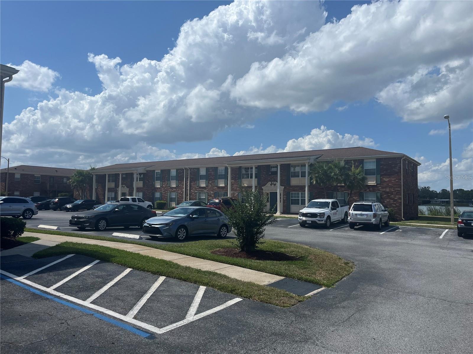 Photo of 1920 E EDGEWOOD DRIVE #J8 LAKELAND FL 33803
