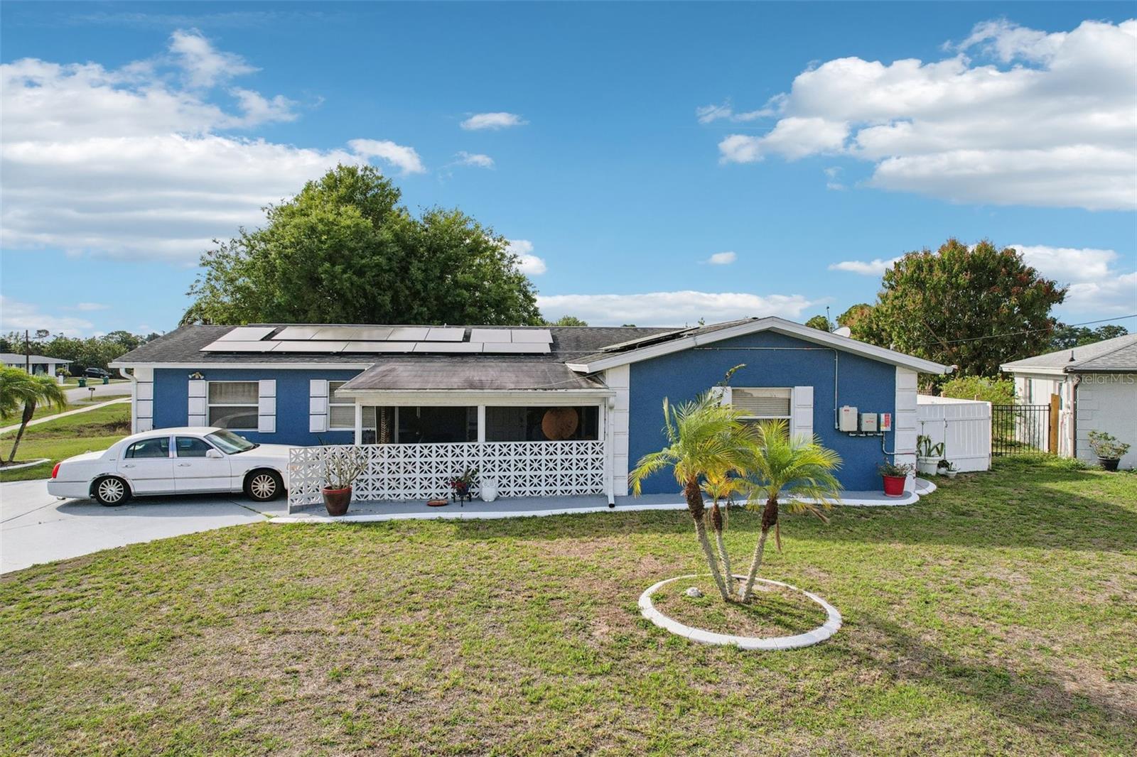 Photo of 22359 MONTROSE AVENUE PORT CHARLOTTE FL 33952