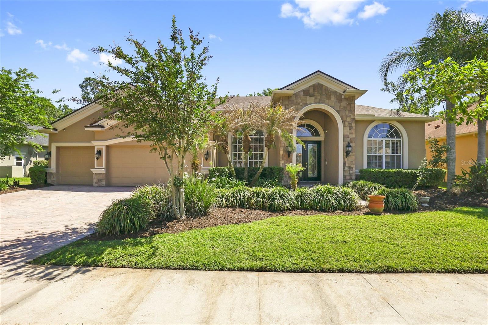 Photo of 27608 PINE POINT DRIVE WESLEY CHAPEL FL 33544
