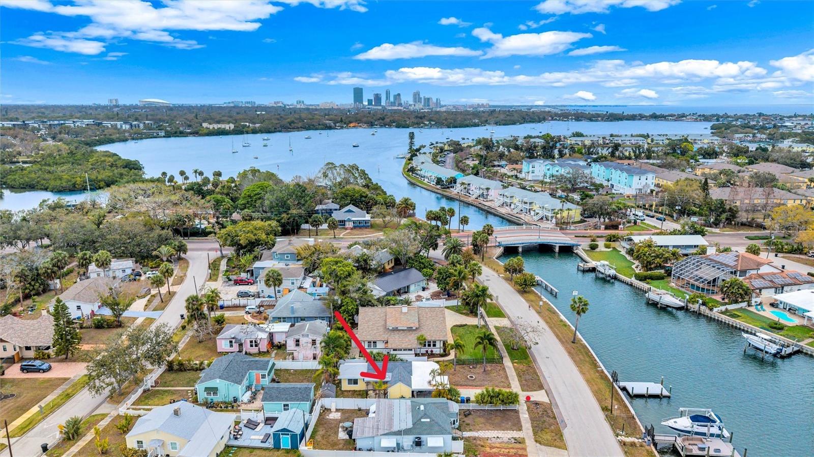 Photo of 3945 SUNRISE DRIVE ST PETERSBURG FL 33705